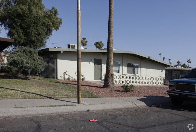 Building Photo - 6638-6644 E Cheery Lynn Rd