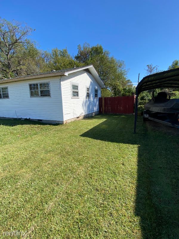 Primary Photo - 1822 Pleasant Valley Pl