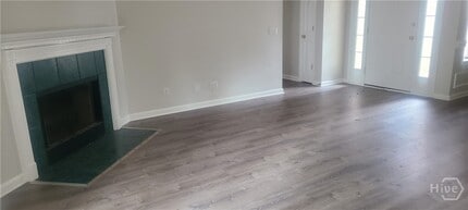 Building Photo - 118 Oak Pointe Trail