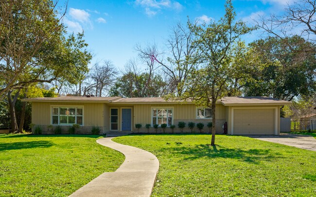 Building Photo - 336 Tuttle Rd
