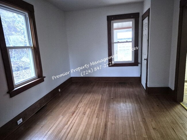 Building Photo - 2008 Beaver Rd