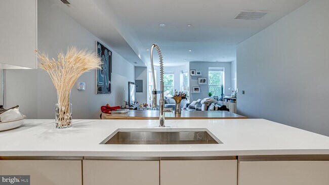 Foto del edificio - 2003 1st St NW