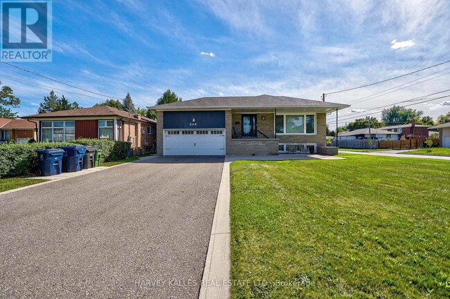 Building Photo - 215 Searle Ave