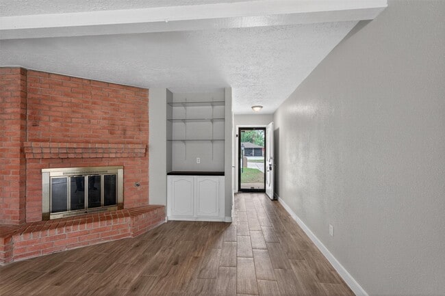 Building Photo - 9510 Landry Blvd