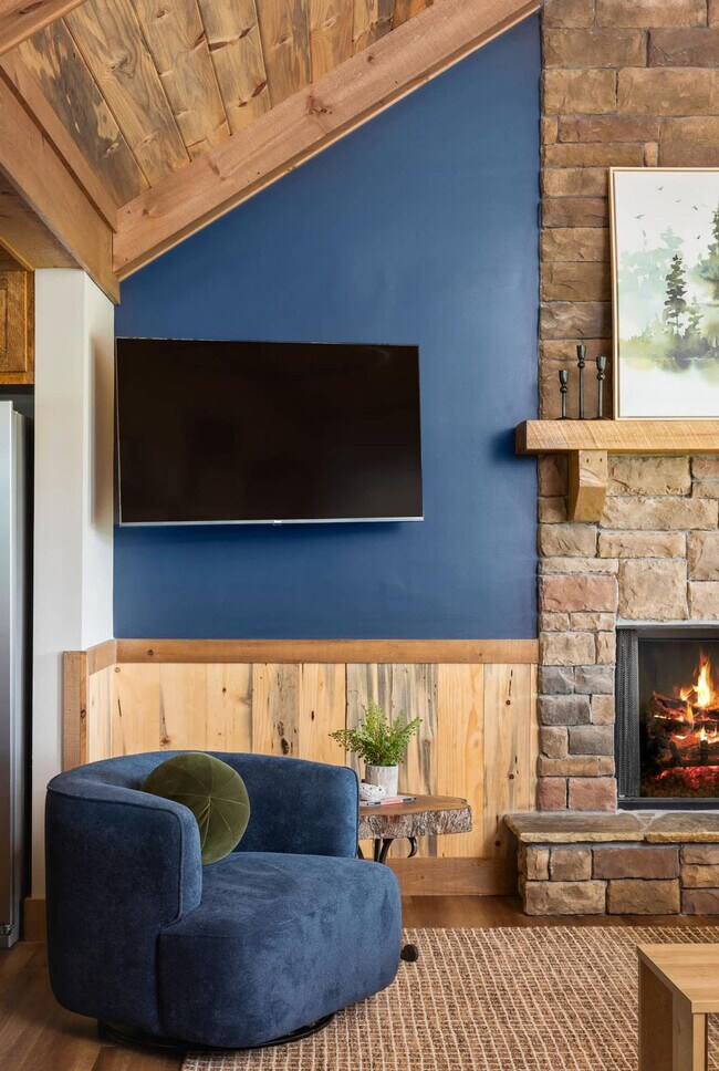 Building Photo - 1528 Twisted Oak Rd