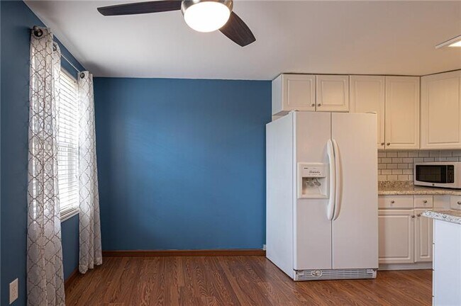 Foto del edificio - 84 Cortland Dr W