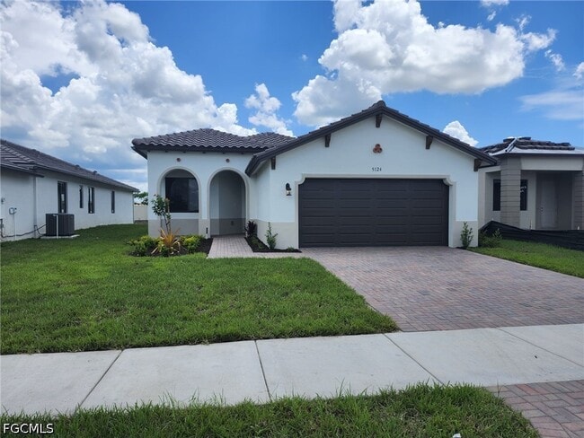 Building Photo - 5124 Nevola Ave