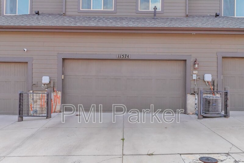 Building Photo - 11574 Dewey St