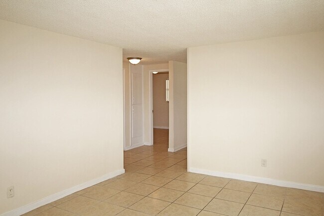 Foto del edificio - Clyde St - 2218-2220