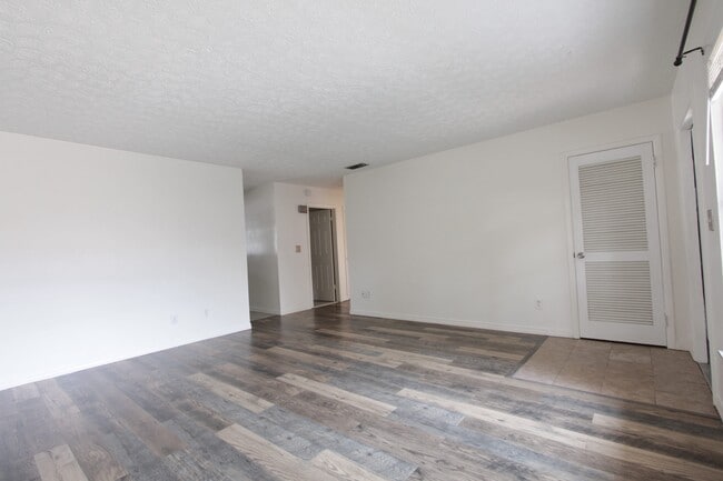 Building Photo - 212 Tennessee Ave