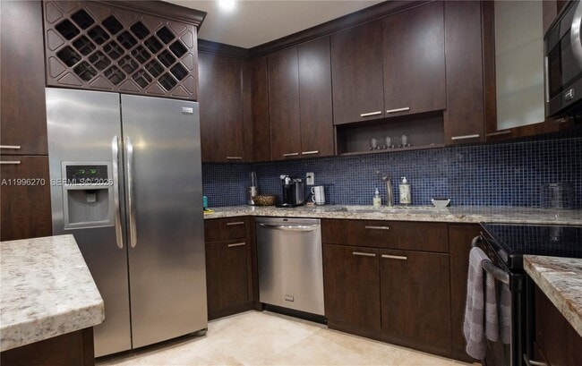 Building Photo - 1723 NE Miami Gardens Dr