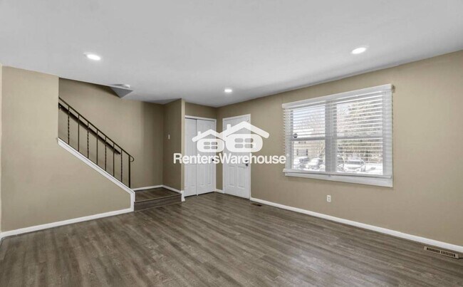 Foto del edificio - 241 Cedarmere Cir