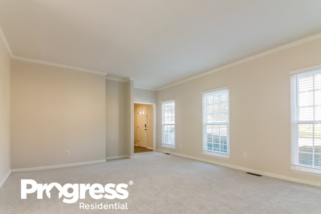 Foto del edificio - 1000 Angel Oaks Ct