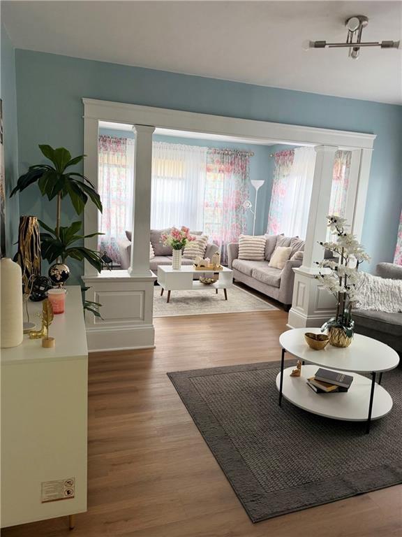 Foto del edificio - 694 Killingly St