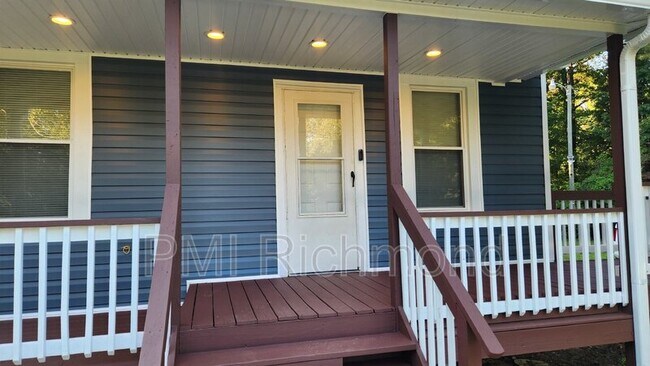 Building Photo - 24 A P Hill Ave