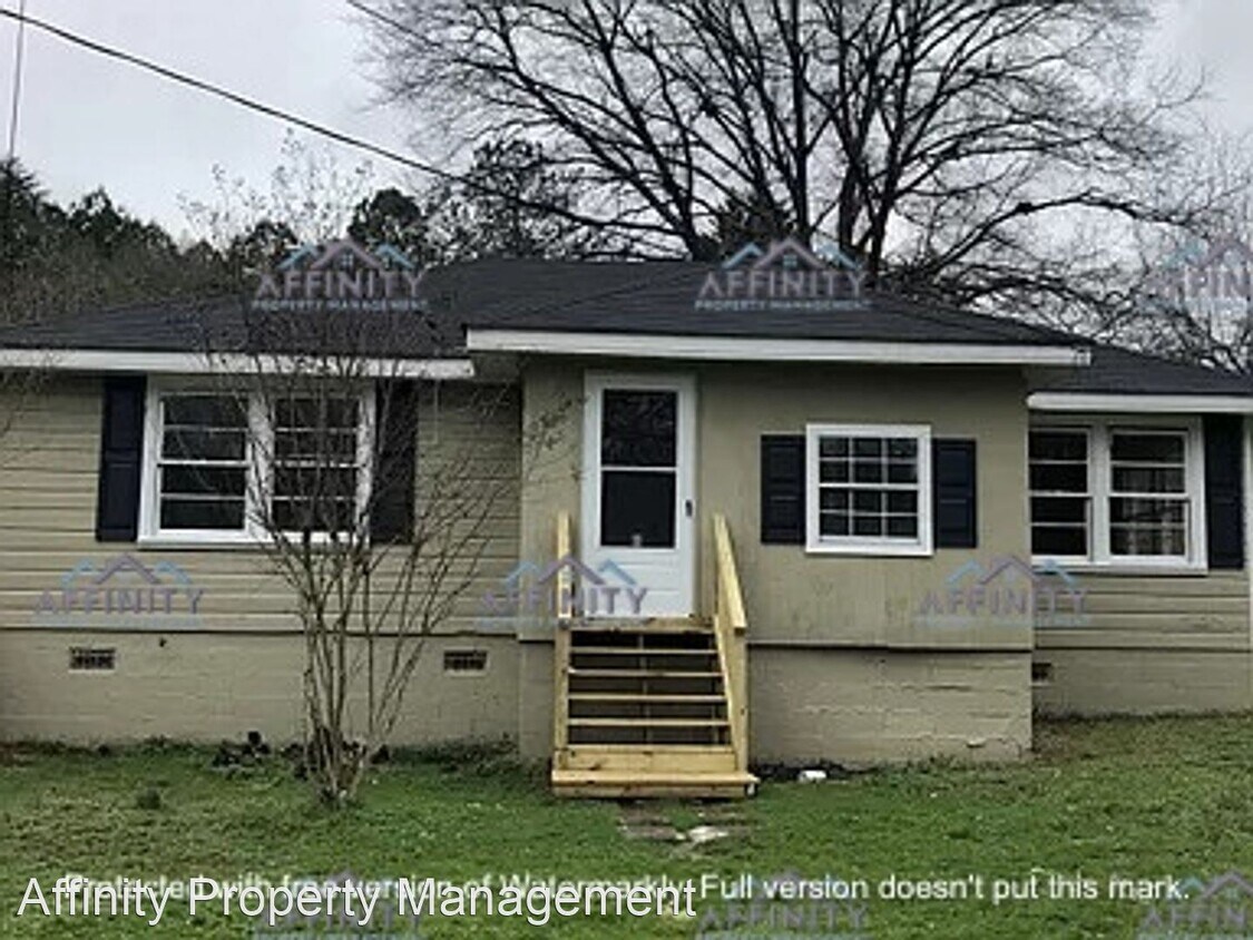 Foto principal - 3 br, 1 bath House - 130 Smith Road