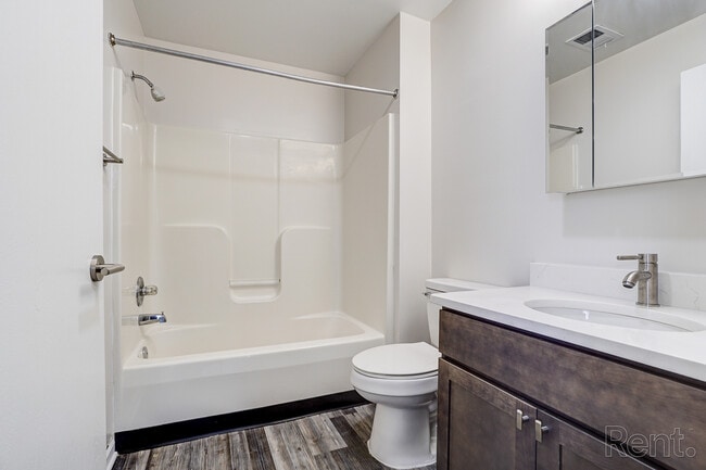 Building Photo - Fountain Park Apartments