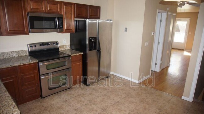 Foto del edificio - 15795 E 13th Pl