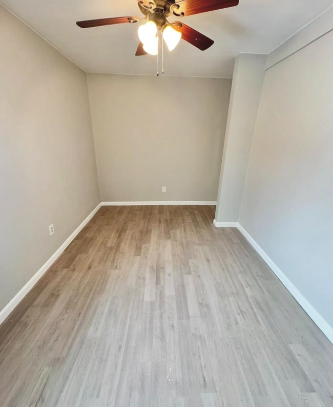 Foto del edificio - 404 N Walnut St