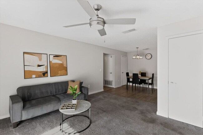 Foto del edificio - 50 Northtown Dr