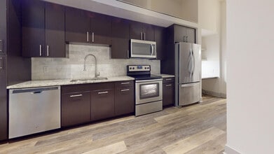 Interior Photo - 322 on North Broad