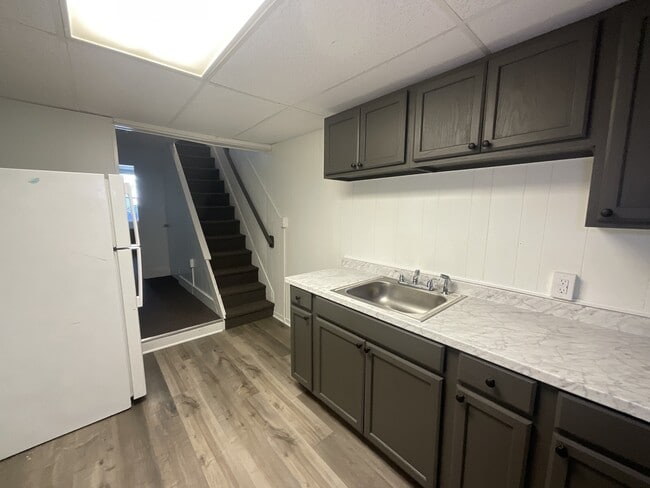 Foto del edificio - 219 N Pine St