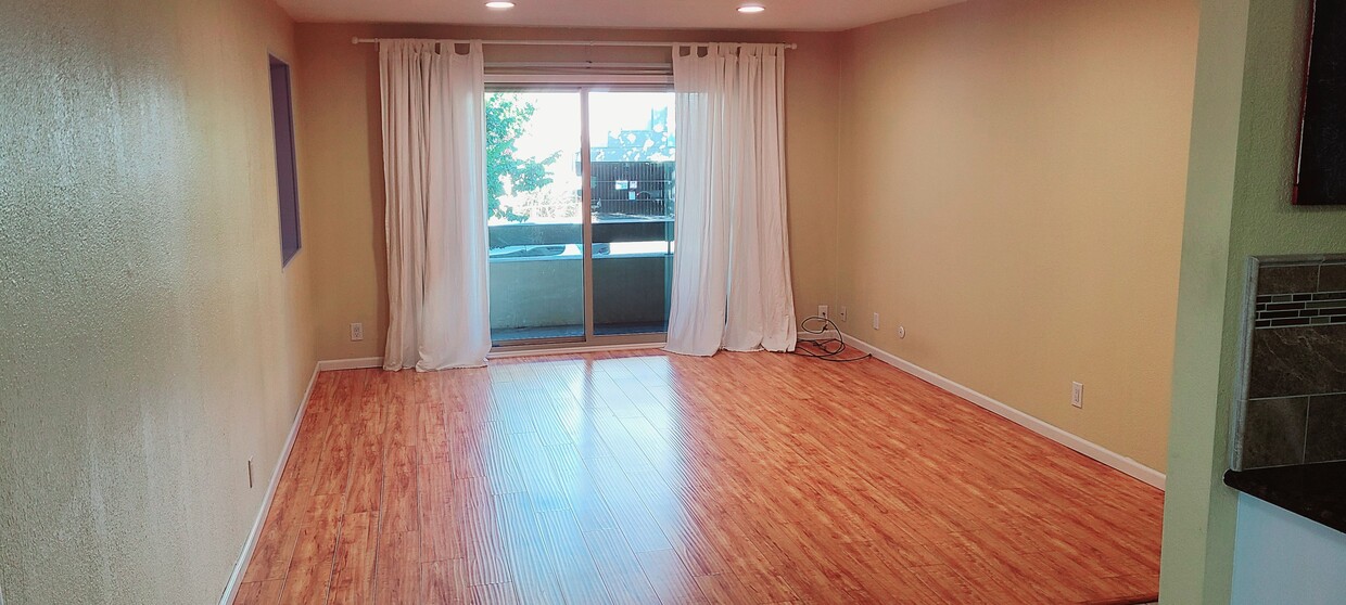 Spacious 2 bd, 2 ba condo in gradn/lake! - 466 Crescent St