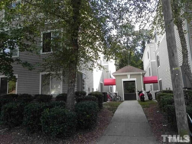 Foto del edificio - 1341 Crab Orchard Dr