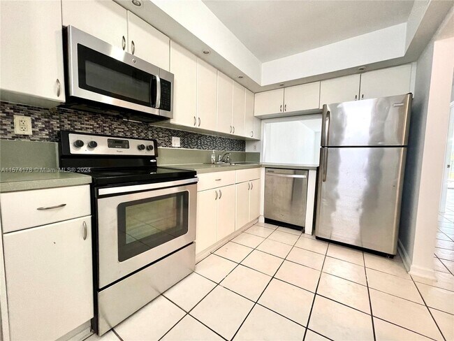 Foto del edificio - 2903 N Miami Beach Blvd