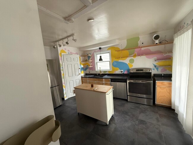 Foto del edificio - 12062 Moran St