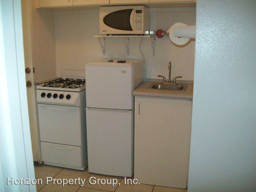 Building Photo - 9061 Cottonwood Way