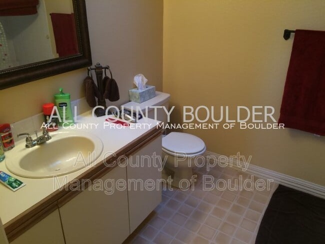 Building Photo - 5550 Stonewall Pl