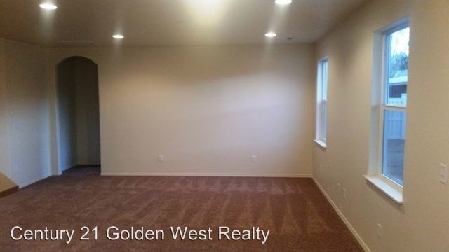 Building Photo - 3 br, 2 bath House - 2303 E Elm Grove Dr