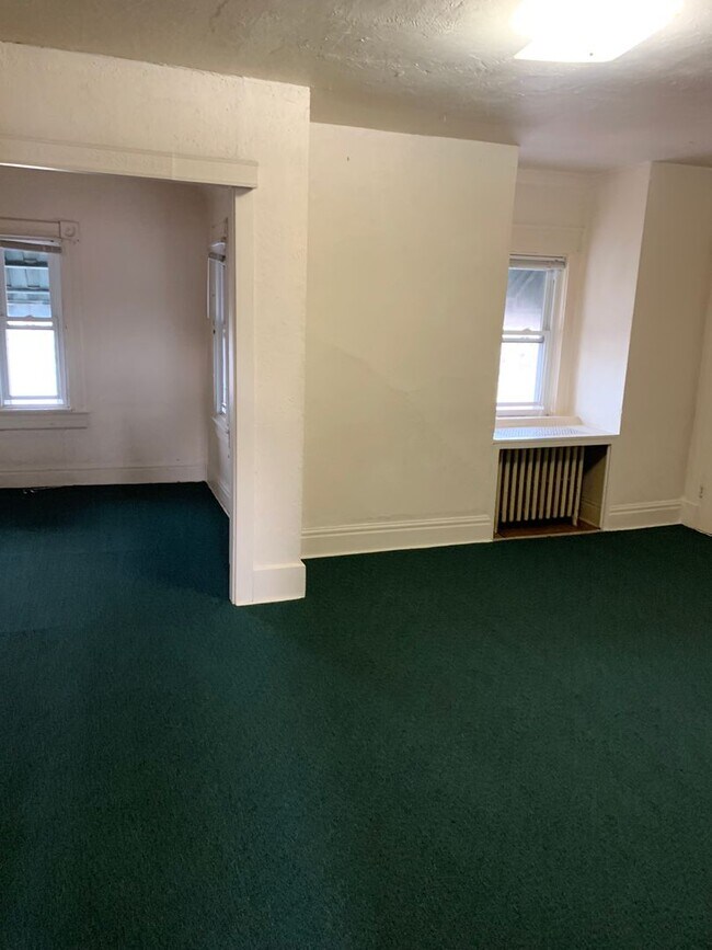Foto del edificio - 3706 Bates St
