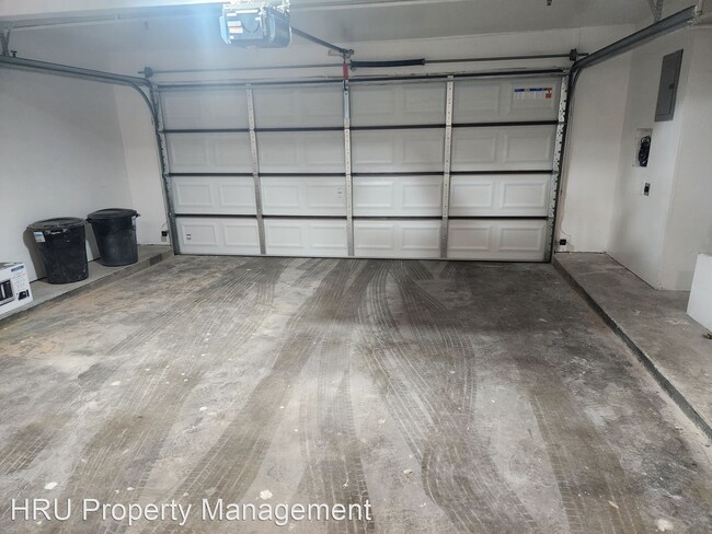 Building Photo - 1 br, 2 bath House - 700 New Stine Rd #9