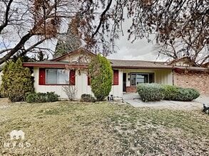 Building Photo - 750 Rhode Island Dr