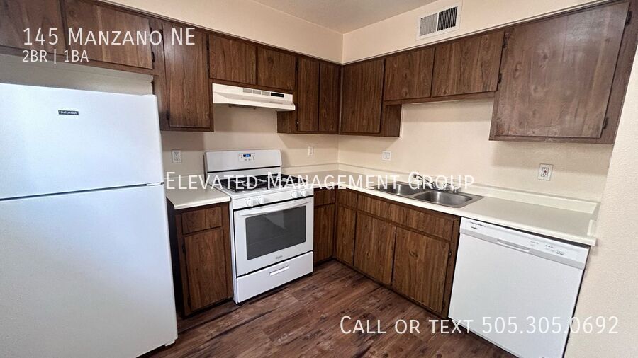 Primary Photo - Spacious Gated Two Bedroom Unit- NO DEPOSI...