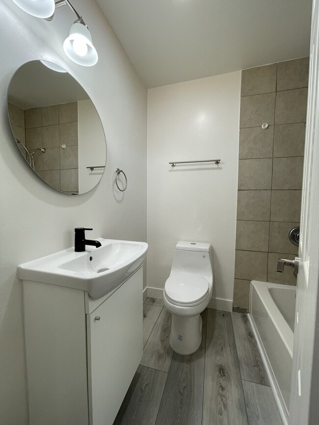 Building Photo - 345-379 Cedar St