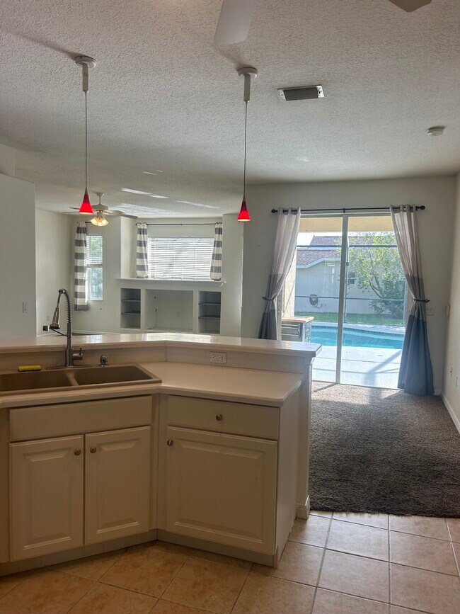 Foto del edificio - 162 Bridgewater Ct