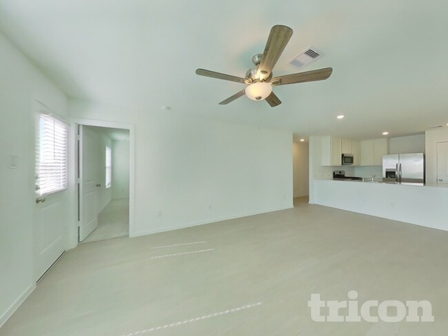 Building Photo - 1314 Gamagrass Dr