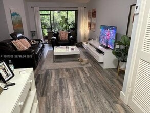 Building Photo - 3309 Water Oak Dr