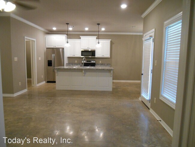 Building Photo - 3 br, 2 bath House - 1255 Highway 820