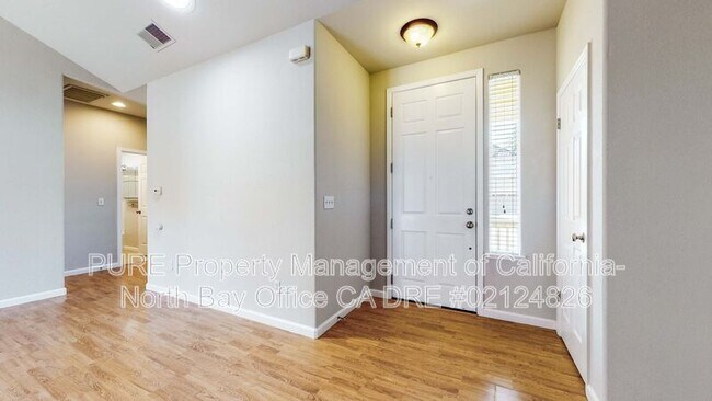 Building Photo - 2135 Northfield Dr