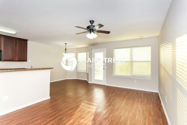 Foto del edificio - 3 Bedroom Pet-Friendly Home in FORT WORTH,...