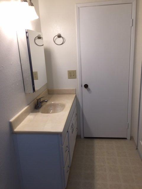 Building Photo - 3 bedroom in Petaluma CA 94954