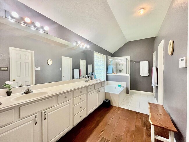 Foto del edificio - 1146 Jasons Bend Dr