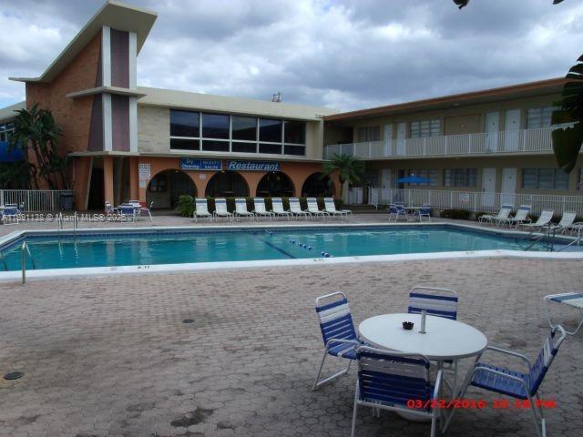 Foto principal - 26 Diplomat Pkwy