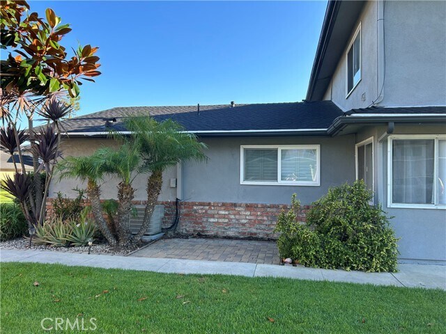 Building Photo - 7856 Arbor Cir