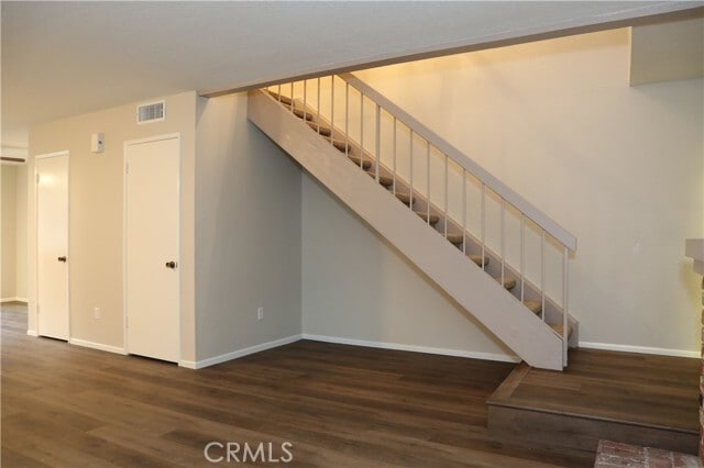 Building Photo - 204 San Luis Rey Dr