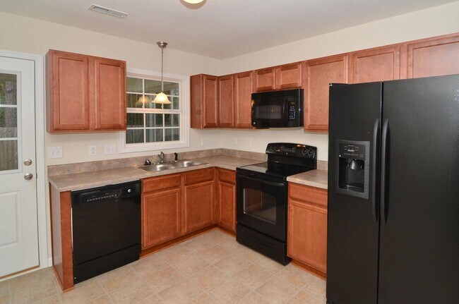 Foto del edificio - 1404 Old Folkstone Rd